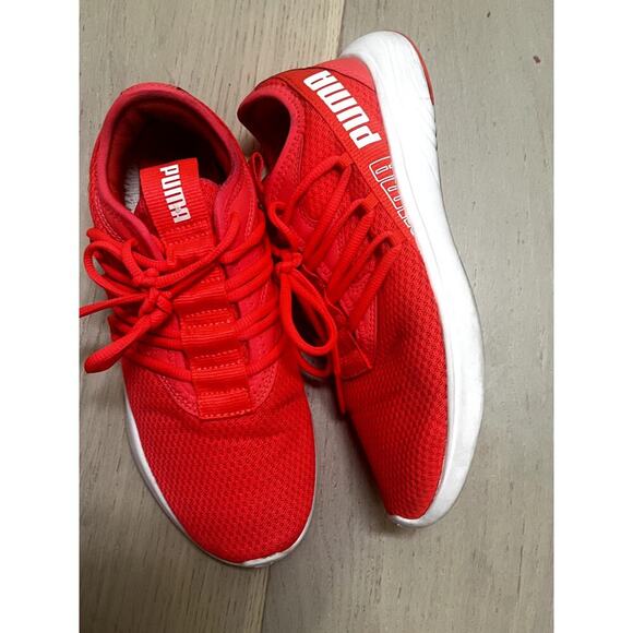 Puma women's bright dark pink sneakers, size 6.5 - Picture 3 of 8